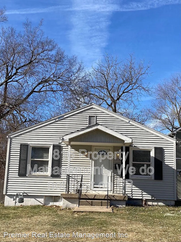 Overland Park House: 7614 Eby Ave