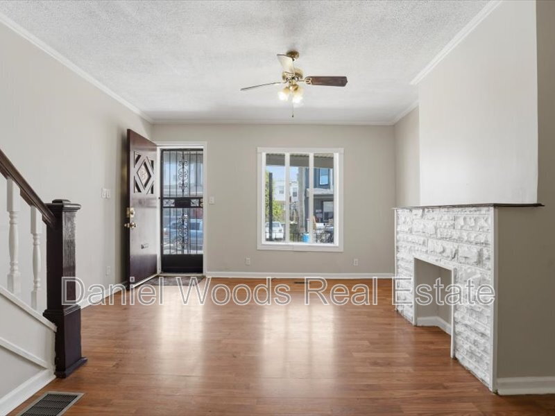 Philadelphia House: 5538 Walton Ave