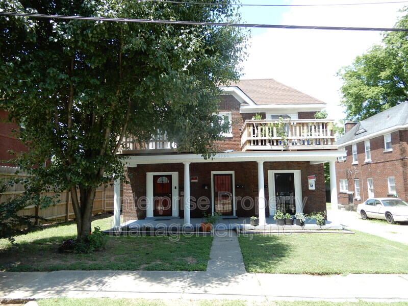Memphis Condo: 2360 Forest Ave