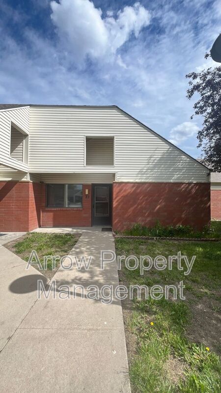 Waverly Condo: 11141 N 137 (Waverly)