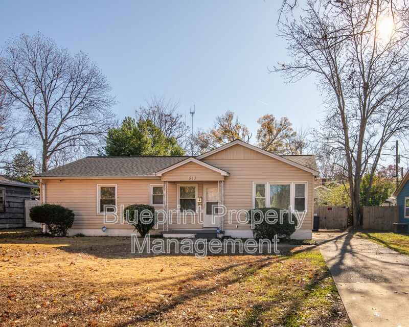 Birmingham House: 513 10th Avenue South