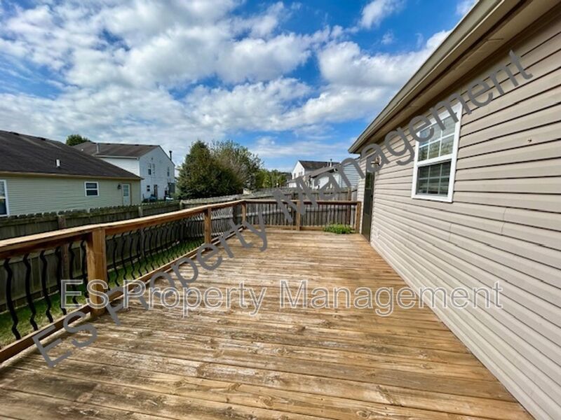 Beautiful 3 bedroom in Camby! - Photo 25