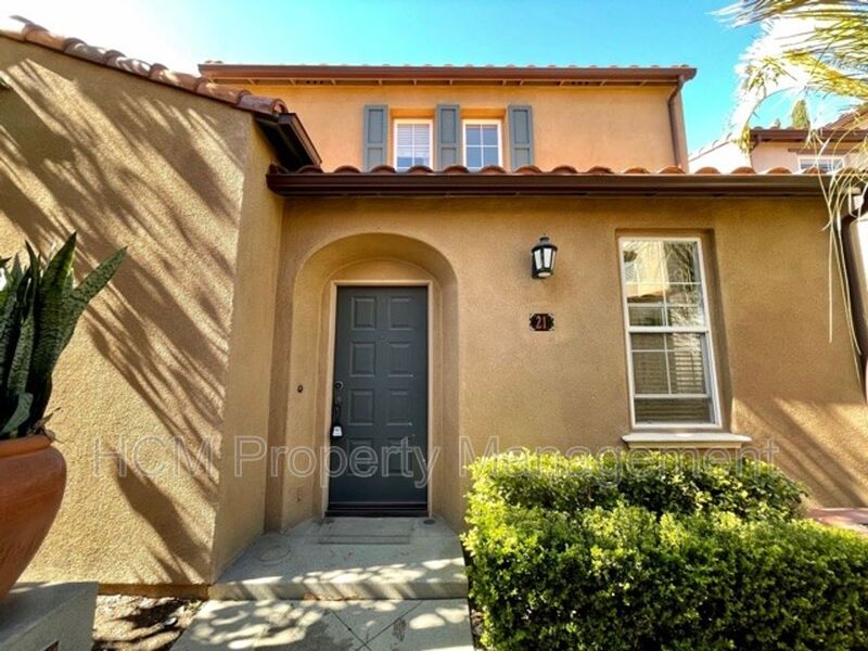 Irvine House: 21 Sonata Street