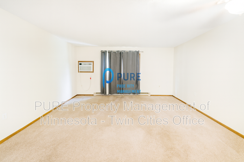 South St Paul Condo: 221 Grand Ave W