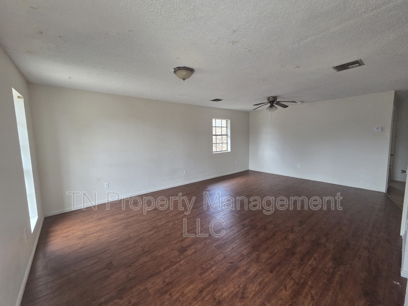 Lafayette Condo: 202 Belgium Street Apt C
