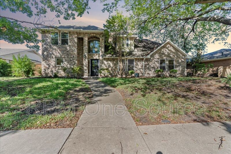 Plano House: 3109 Lynbrook Drive