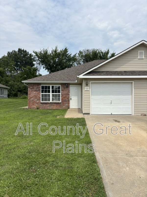 Belton Townhome: 1104 Fall Meadow Lane