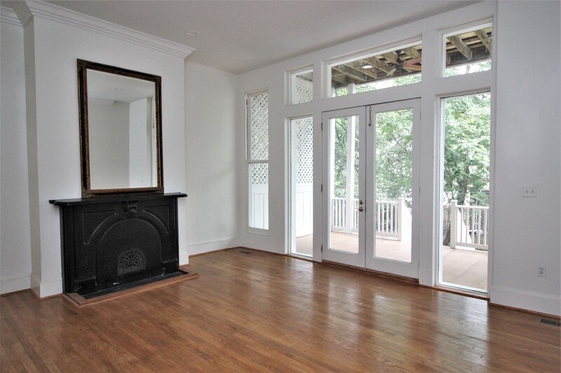 Baltimore Condo: 1511 Bolton St