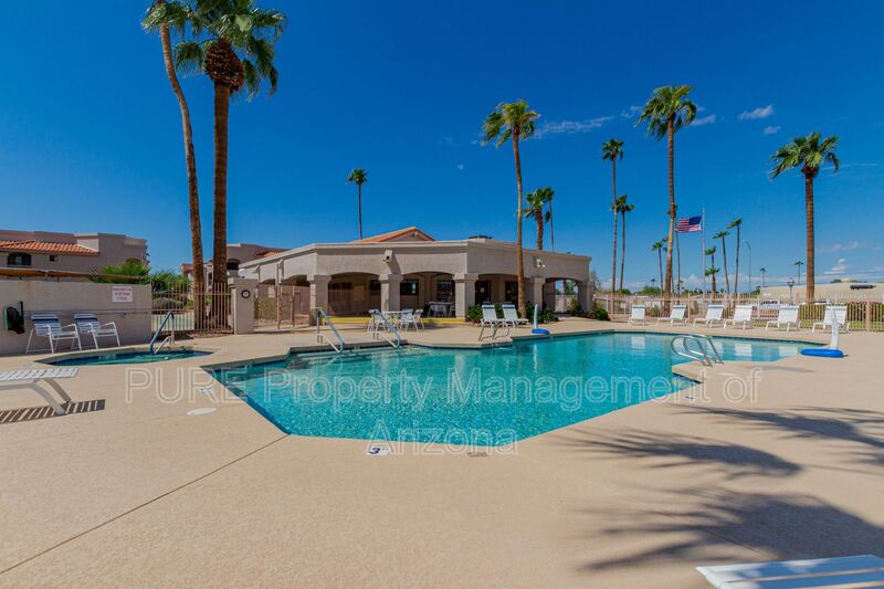 Peoria House: 9151 W Greenway Rd 152