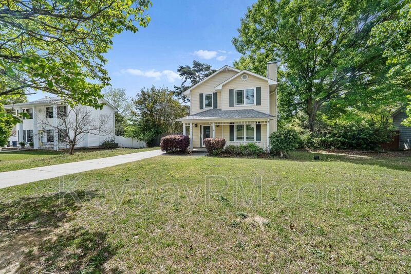 Martinez House: 331 Avery Landing