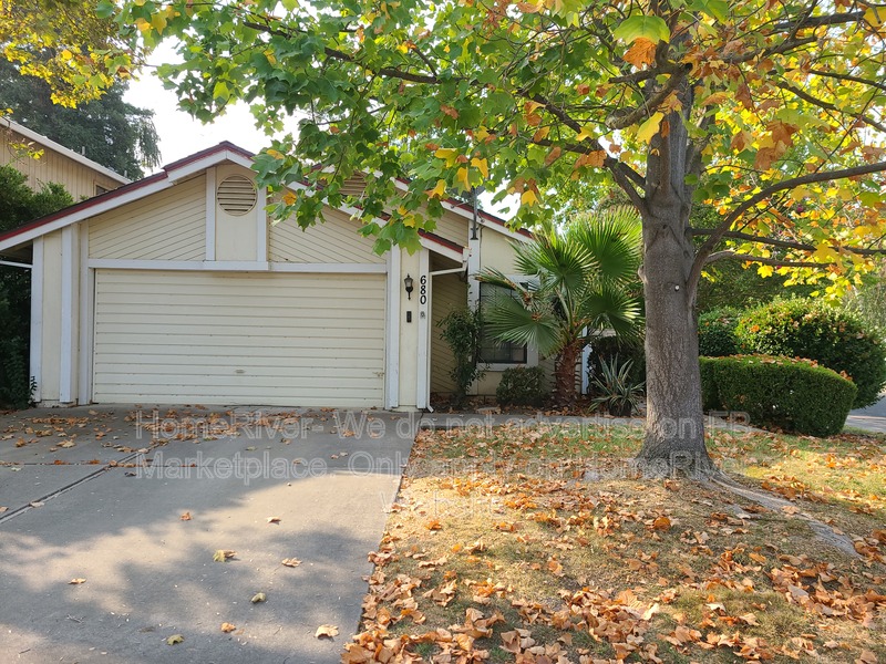 Sacramento House: 680 Cutting Way