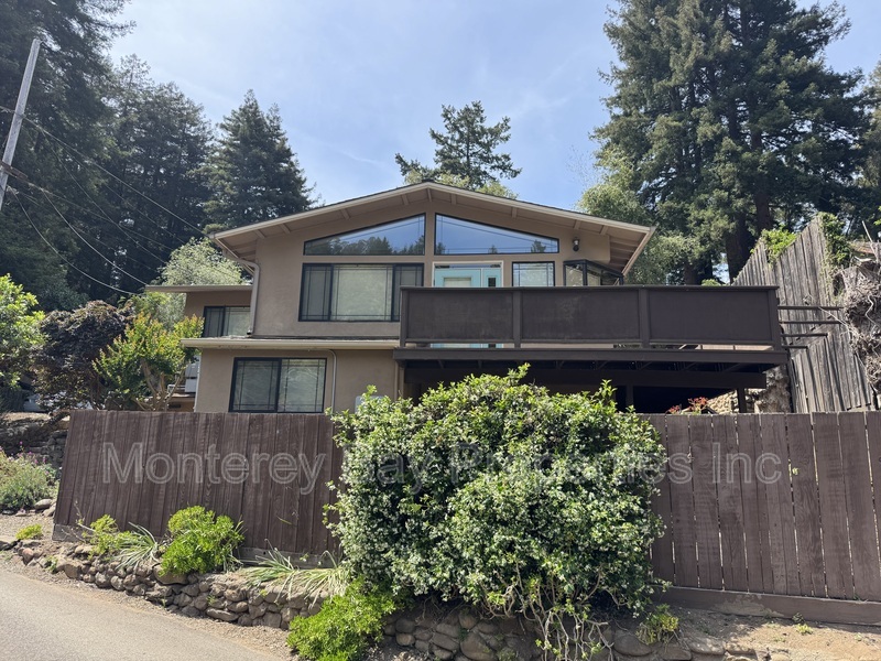 Soquel House: 158 Olive Springs Road
