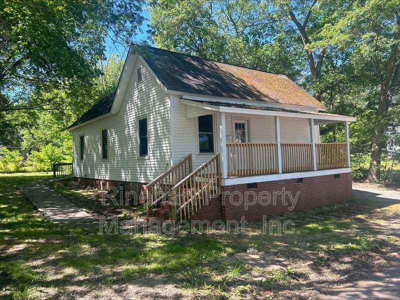 Request a Viewing for 631 Dupree St. Tenant Turner