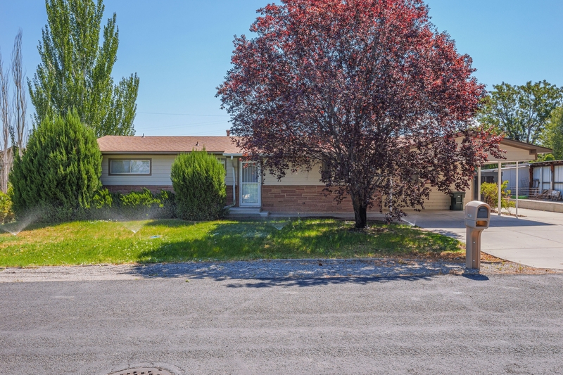 Grand Junction House: 718 Brassie Drive