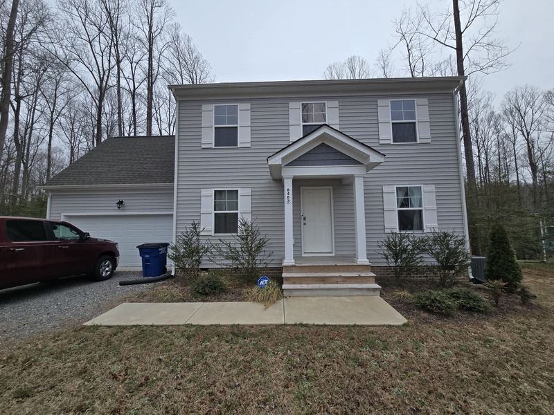 Quinton House: 8483 Scouts Rd