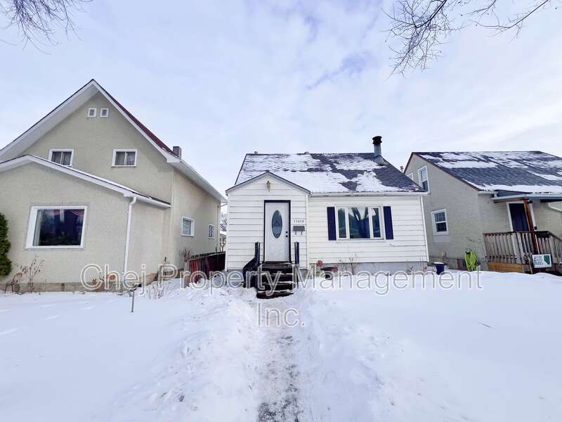 Edmonton House: 11415 90 St NW