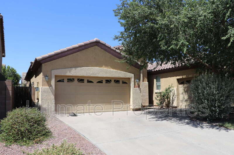 Surprise House: 17610 W Ironwood St