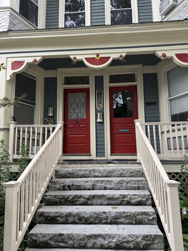 Salem Condo: 15 Forrester St