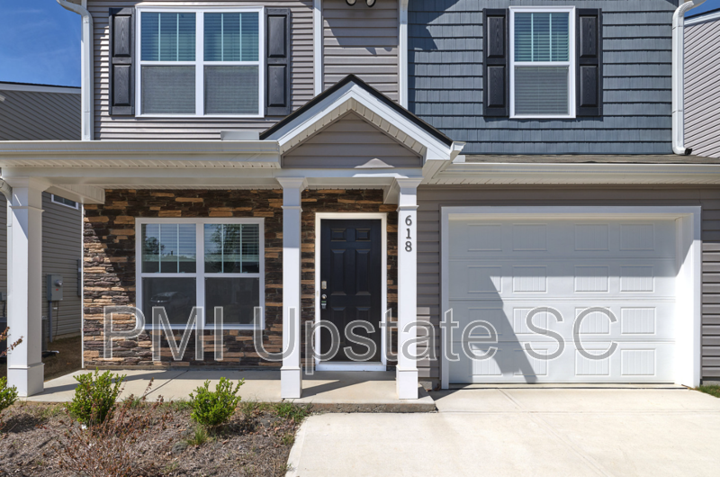 Woodruff House: 618 Evaleigh Street