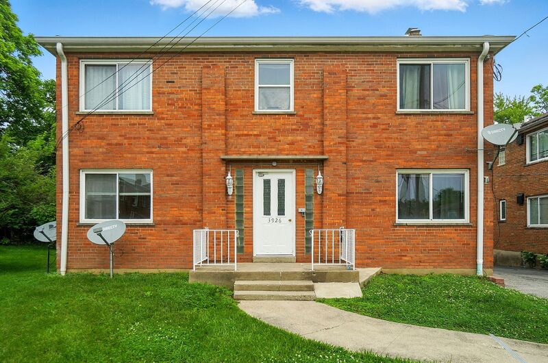 Cincinnati Condo: 3926 East Gatewood Ln