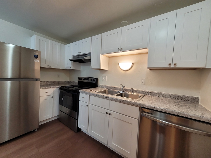 Green Bay Condo: 308 Leeland Street - 4