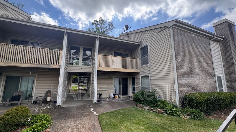 Memphis Condo: 6774 Enchanted Oak Place