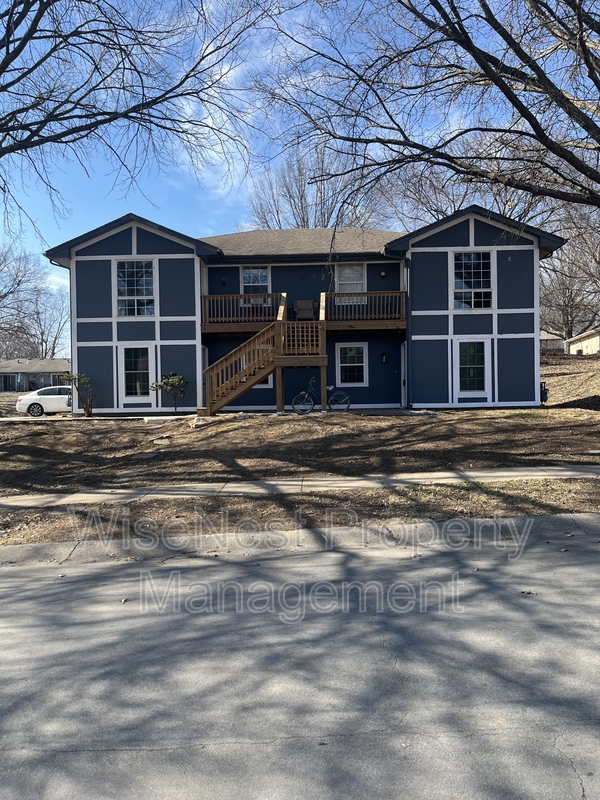 Lee's Summit Condo: 708 Northeast Ball Drive - C