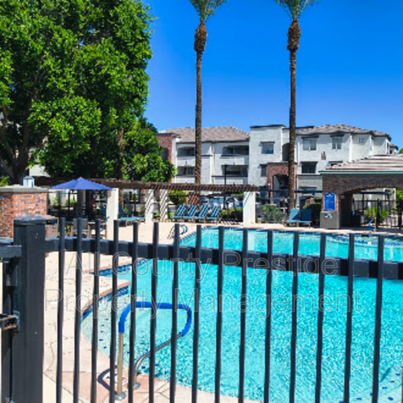 Phoenix Condo: 3302 North 7th Street