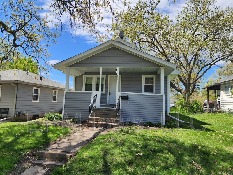 Waterloo House: 526 Kirkwood Avenue