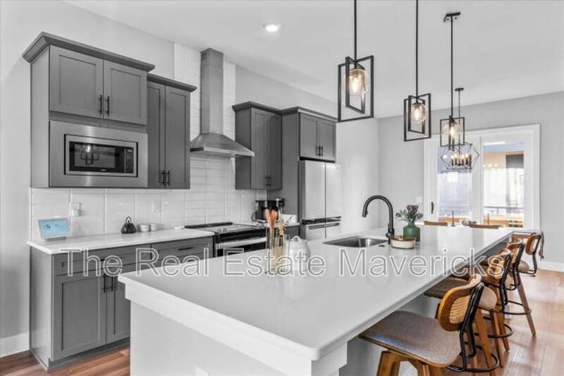 Chattanooga House: 821 Burnside Place