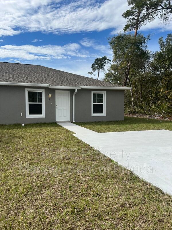 Ocala House: 16038 SW 34th Court Road