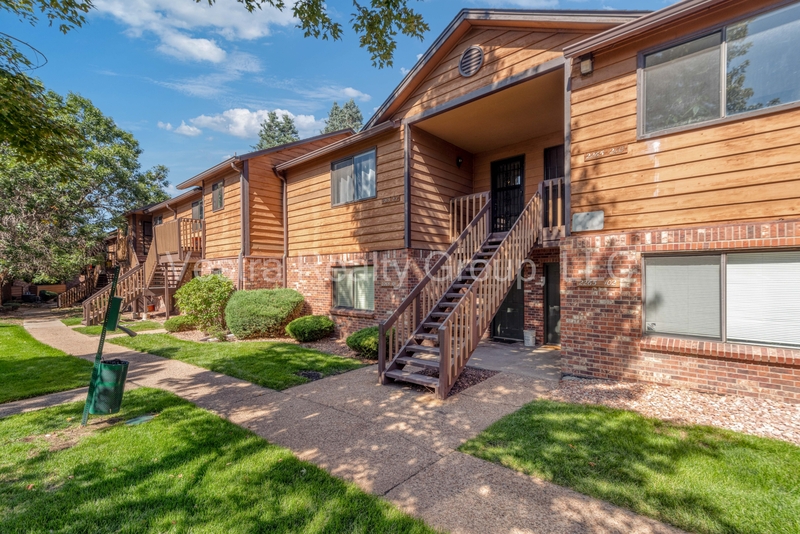 Aurora Condo: 2265 South Buckley Road