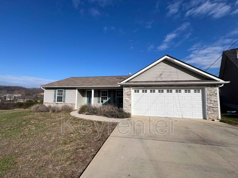 Knoxville House: 3214 Jessie Cove Ln.