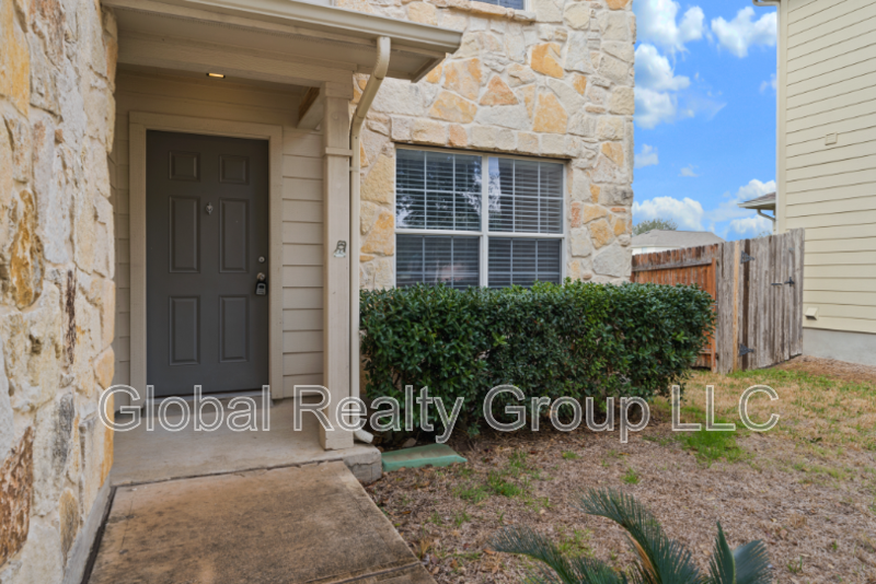 Cibolo House: 216 Anvil Pl