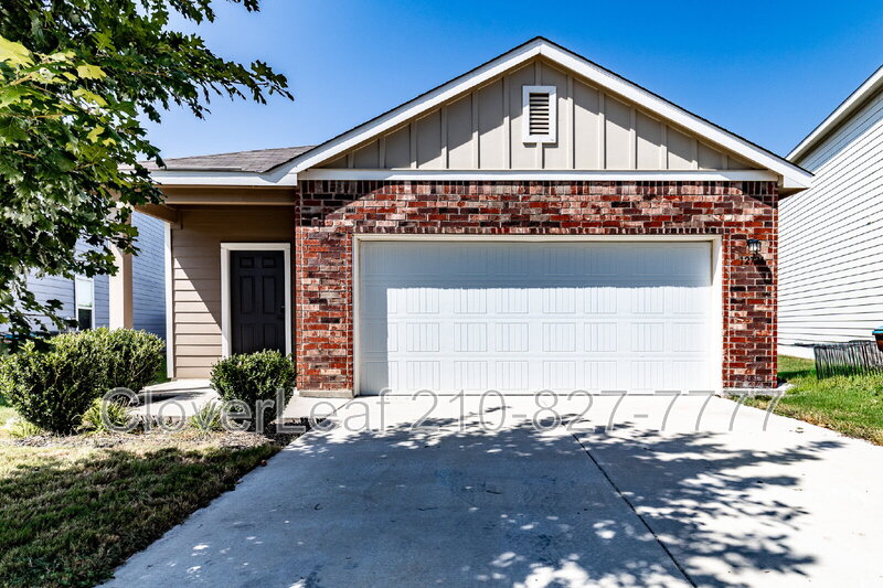 San Antonio House: 12724 Cygnus