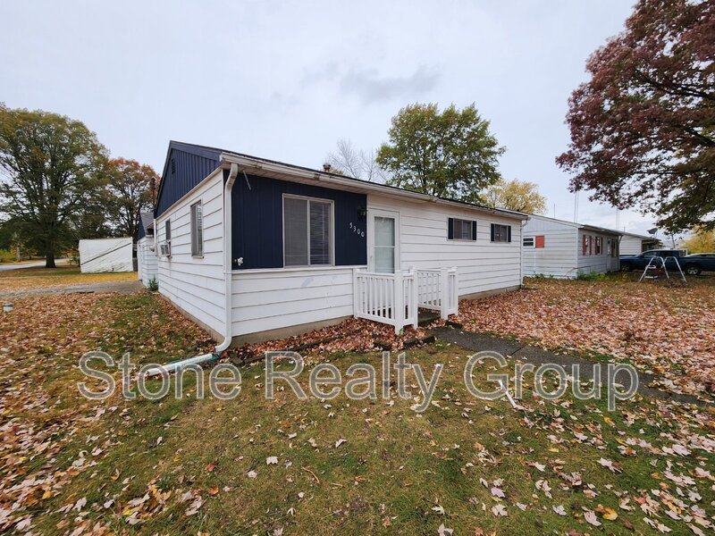 Terre Haute House: 5300 N 14th 1/2 Street