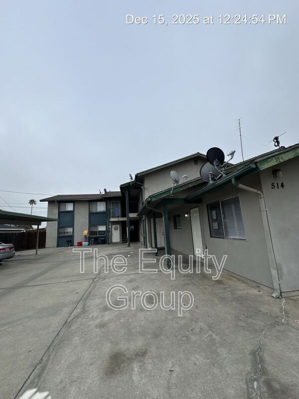 Visalia Condo: 514 South Bridge St