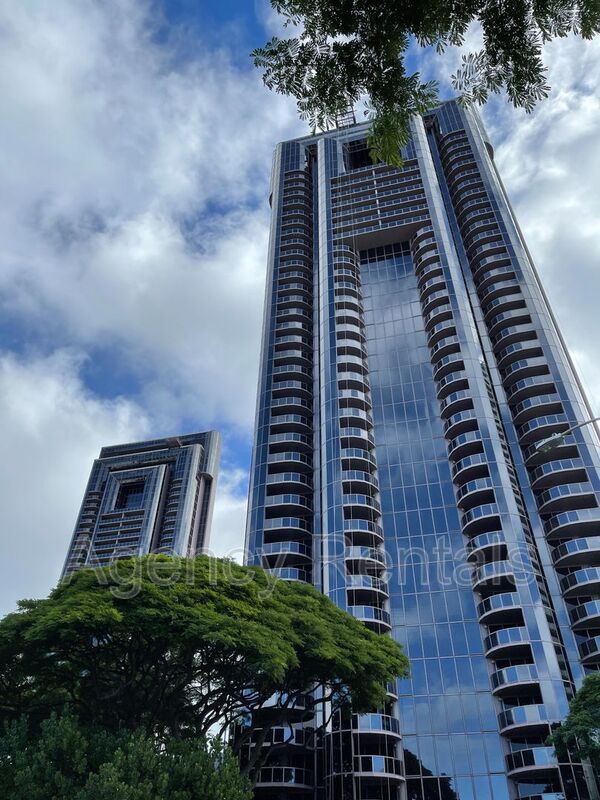 Honolulu Condo: 425 South Street #202