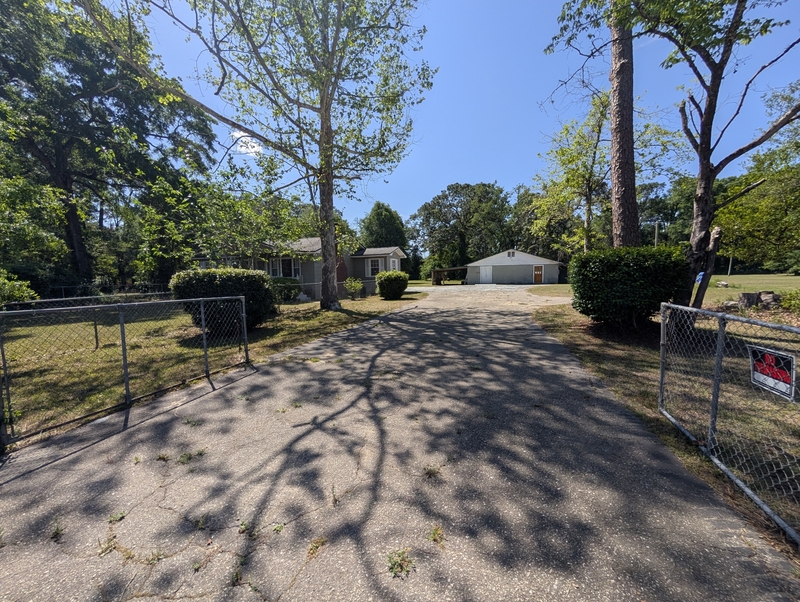 Tallahassee House: 427 Crossway Road