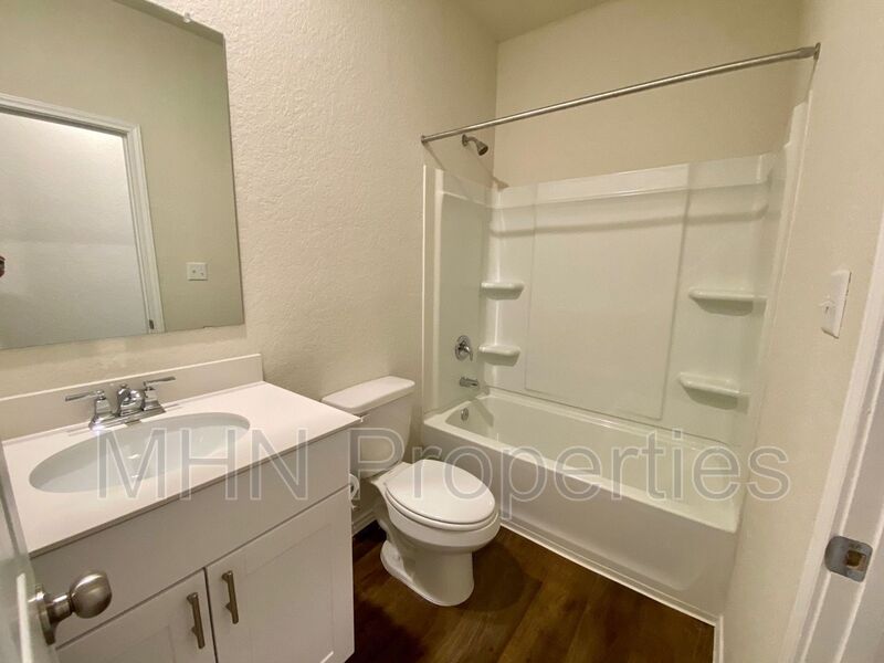*First Time Rental, 6 months rental option available*  3 bed/2 bath BRAND NEW BUILD home, located in Seguin! - Photo 20
