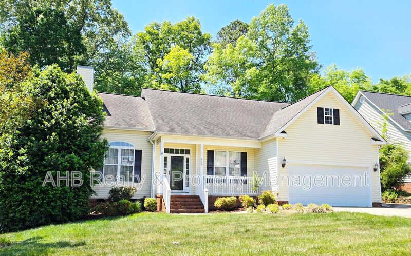 Graham House: 713 Trails End Drive