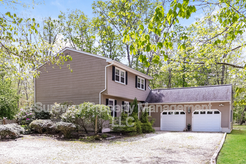 Tabernacle House: 44 Red Oak Drive