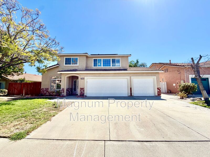 Murrieta House: 37168 Santa Rosa Glen Dr