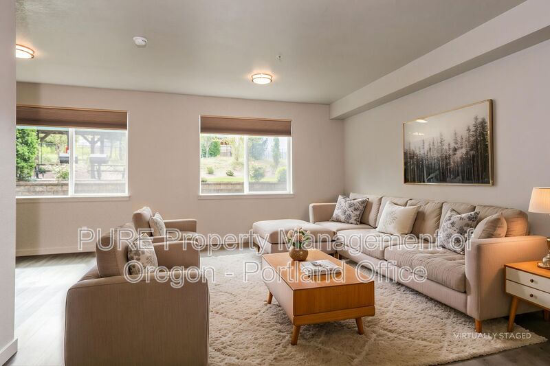 Sandy Condo: 41300 SE Vista Loop Dr