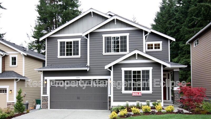 Lynnwood House: 1509 196th St SW