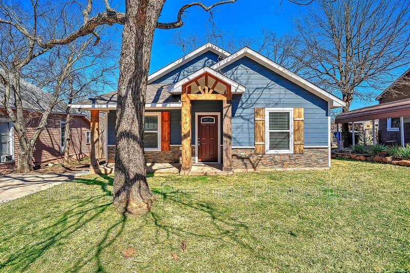 Denison House: 115 Munson Street