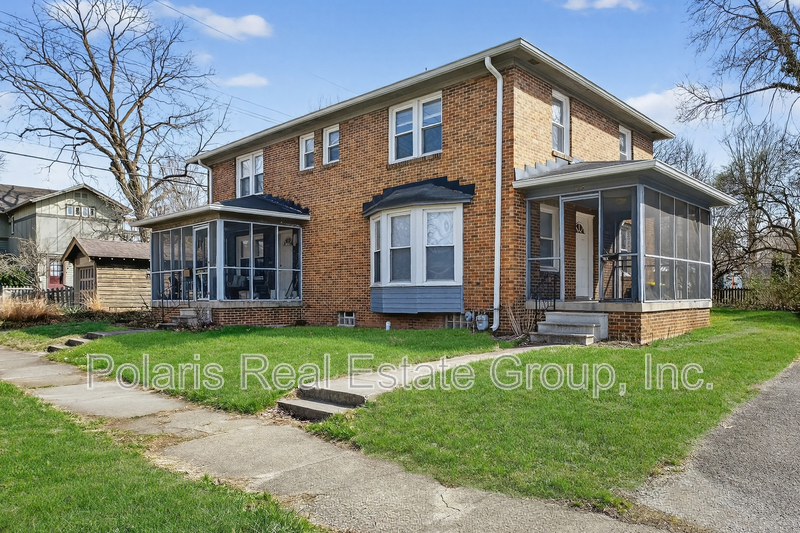 Indianapolis House: 715 E 60th St