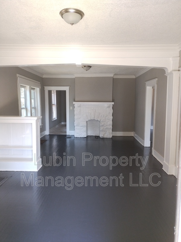 Memphis House: 1628 E Mclemore Ave