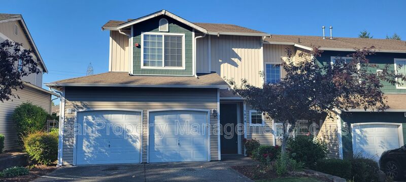 Renton Condo: 3030 SE 12th St