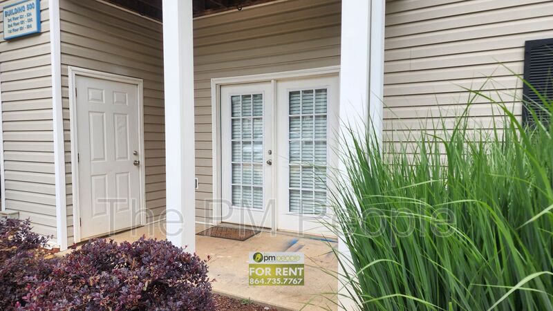 Greenville House: 503 McKenna Cr